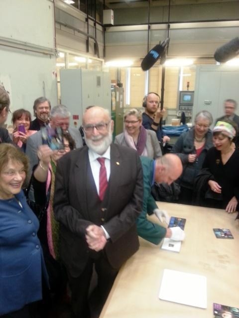 Une pièce de 5 € à l'éffigie de François Englert, notre Prix Nobel ! Une pièce de 5 € à l'éffigie de François Englert, notre Prix Nobel !